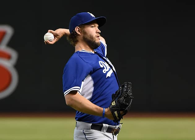 clayton-kershaw-throwing.jpg